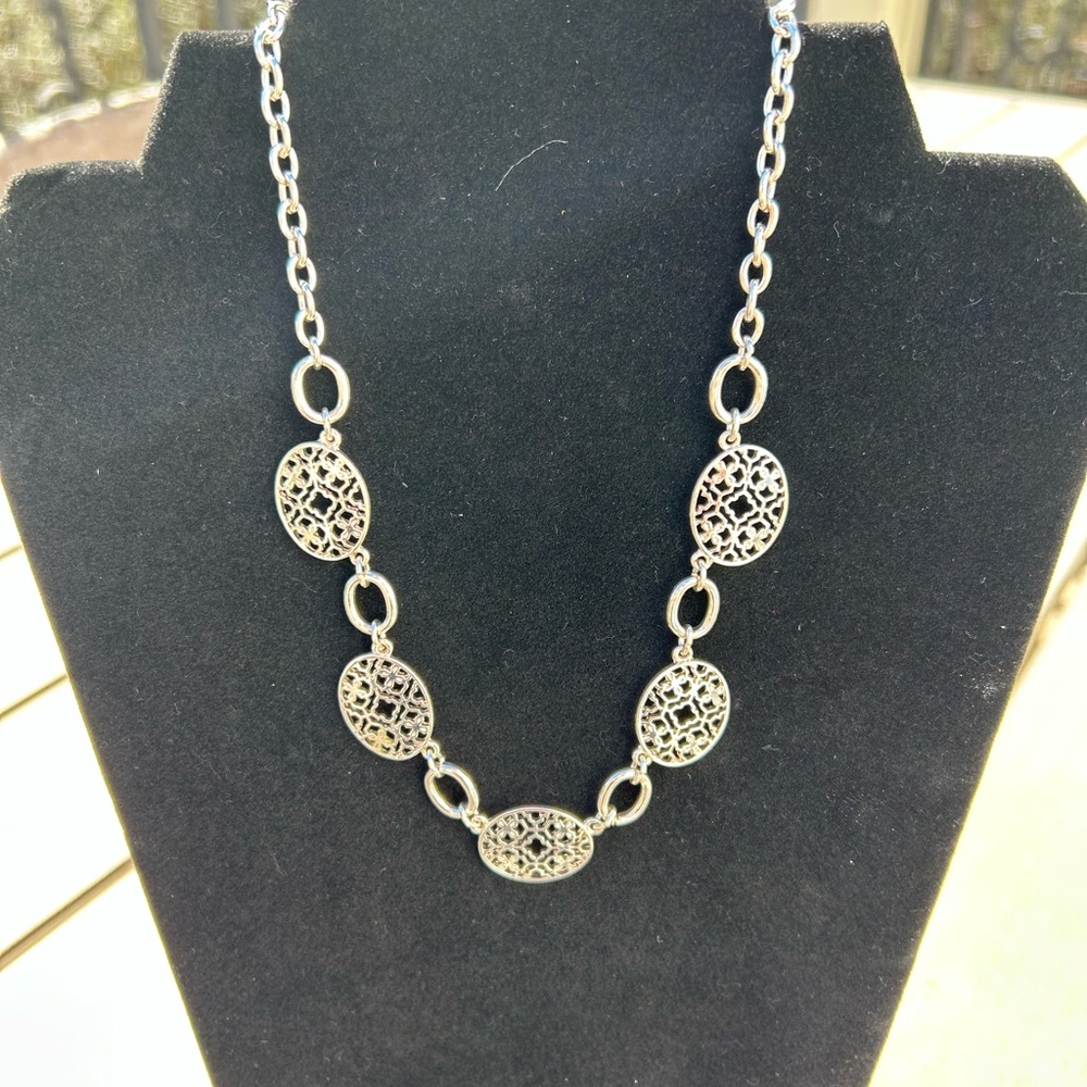 Elegant Silver Chain Necklace